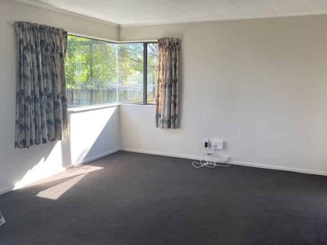 AVAILABLE NOW Tidy Family Home in a central Papamoa Location