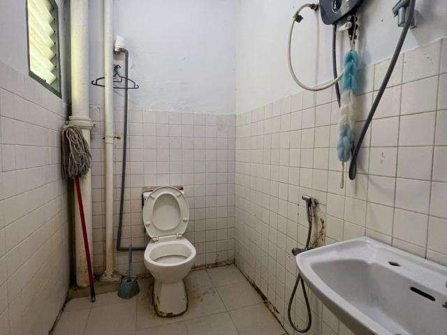 Available New Room at SS20, Damansara Kim, With Free Wifi & A/C ️