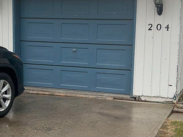Available September 30th Big Main Floor. 3 Bed 1.5 Bathroom In R