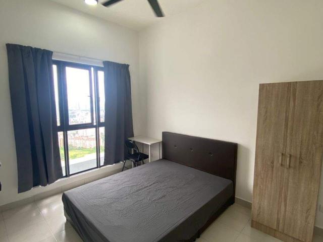 Available Room to Rent in Sky Awani 2