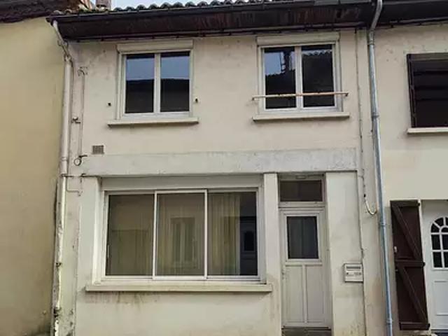 Availles Limouzine 86460 Achat / Vente maison 6 pièces t6 au dernier étage terrasse