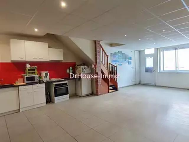 Availles Limouzine 86460 Achat / Vente maison 6 pièces t6 au dernier étage terrasse