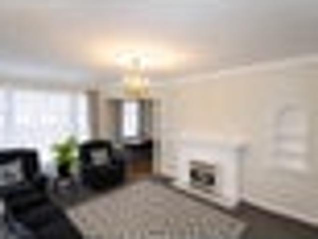 Avalon, 3 bedrooms, $650 pw