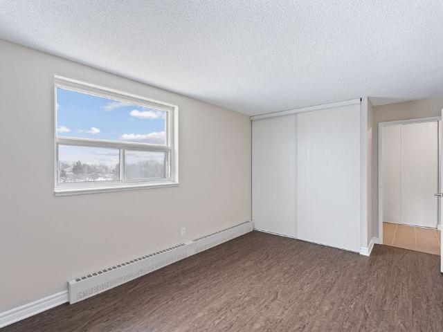 Avalon Park Studio Apartment for Rent at 2470 Southvale Cres, Ottawa, ON K1B 4L9 Sheffield Glen