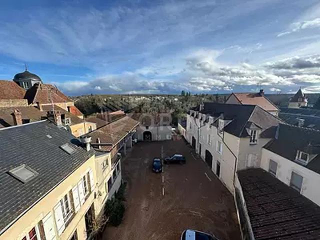 Avallon 89200 Achat / Vente appartement 4 pièces t4 au dernier étage