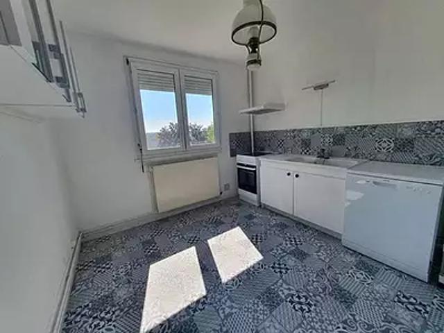 Avallon 89200 Location appartement 3 pièces t3 cave