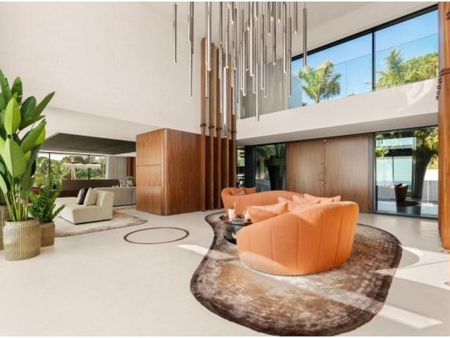 AVANT GARDE EXCELLENCE IN SOTOGRANDE