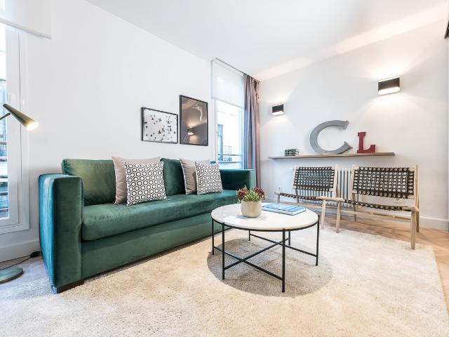 Avant garde style apartment in Justicia