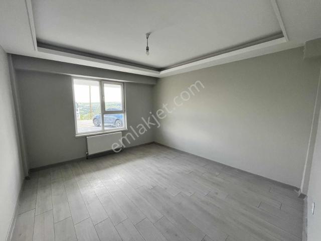 Avantaj'dan Küçük Kayaş'ta Cadde Dibi 2+1 Ebevey.ban Daire
