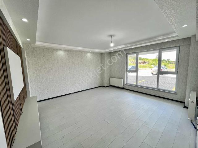 Avantaj'dan Kıbrısköy'de Site İçerisin'de Fulll Yapılı 2+1 Daire