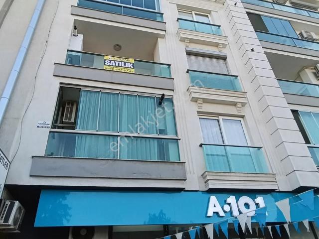 Avar Caddesinde Site İçerisinde Geniş Ve Ferah Satılık Daire