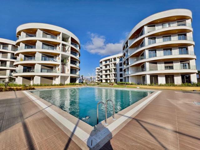 Avcı'dan Ören Modern'de Yetkili Havuzlu K.otoparklı 1+1