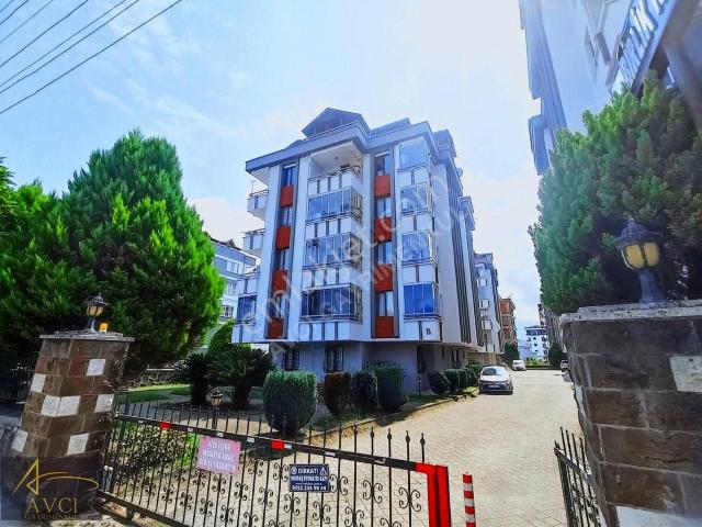 Avcı'dan Cumhuriyet Mahallesinde Deniz Manzaralı 3+1 Daire