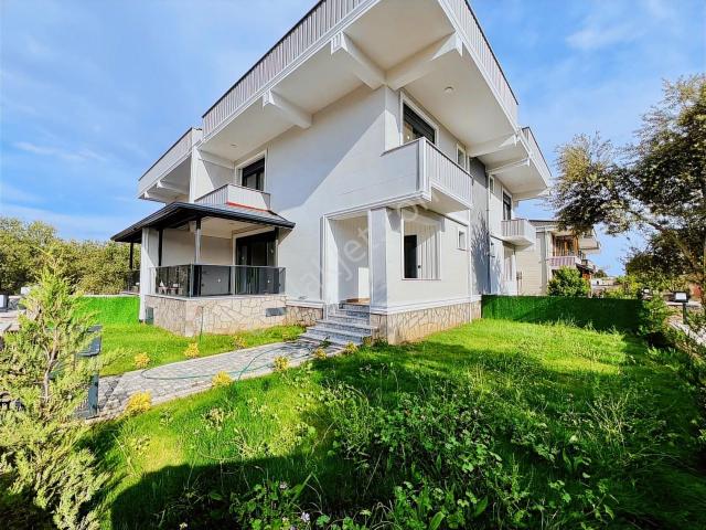 Avcı'dan Denize 250mt Deniz Manzaralı Sıfır 3+1 Villa