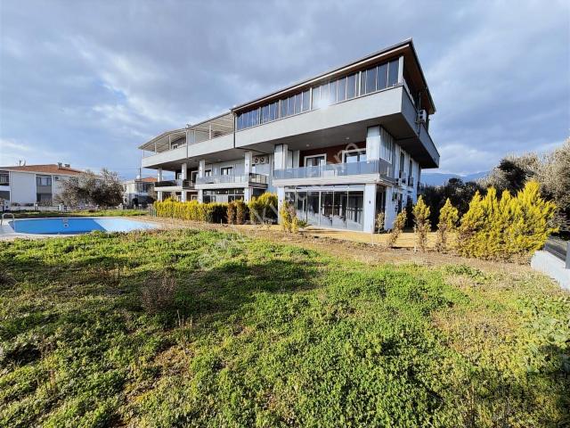 Avcı'dan Tek Yetki 100m2 Bahçeli Havuzlu 2+1 Eşyalı Kiralık