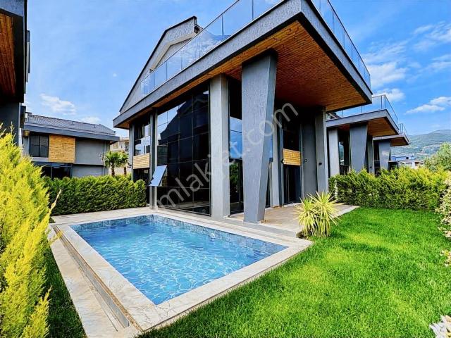 Avcı'dan 4+1 Giriş Oda Havuz Güvenlik Deniz Manzaralı Loft Villa