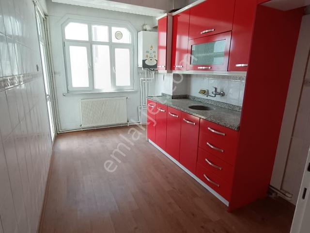 Avcılar Mustafa Kemal Paşa Mahallesi Boyası Yapılmış Masrafsız Geniş Mt² 2+1 Kiralık Daire