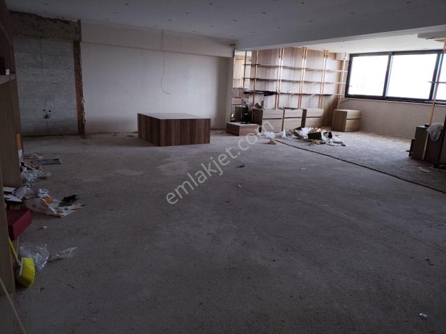 Avcılar Merkez Marmara Caddesi Çağatay İş Merkezi Kiralık 100 Mt² Ofis İşyeri