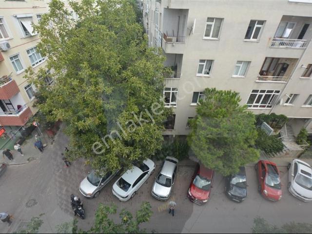 Avcılar Merkez Postane Sokağı Satılık 3+1 Geniş Mt² Daire