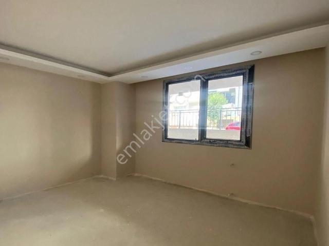 Avcılar Merkezde 2+1 Ferah Düz Giriş Satılık Daire