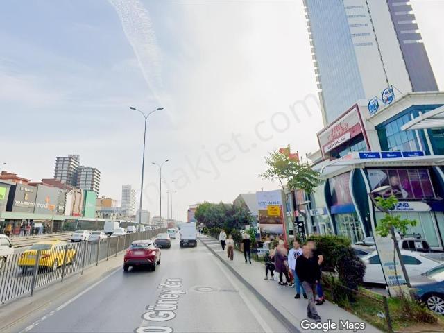 Avcılar Beyaz Center'da 3 Katlı Satılık Ticari İş Yeri