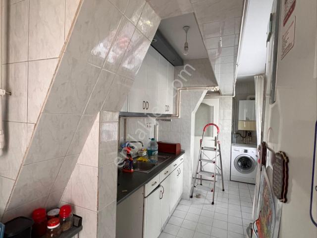 Avcılar Cihangir De 2+1 B Kat Satılık Daire