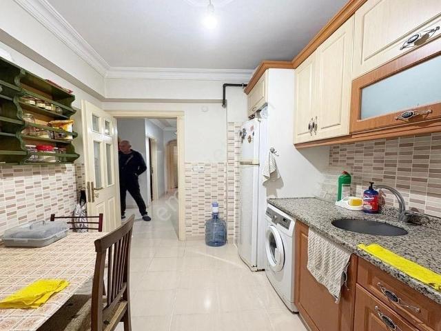 Avcılar Cihangir'de Satılık 3+1 Daire hükümet Konağı Yakını