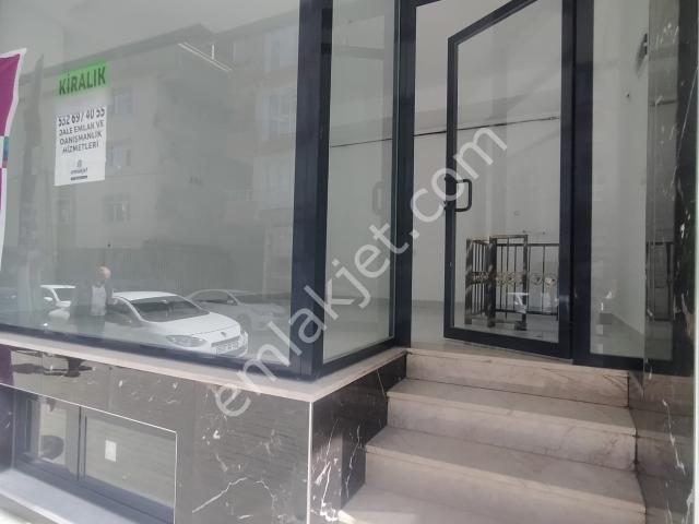 Avcılar E 5 Çok Yakın Sıfır 40m2 Kiralık Depolu Dükkan