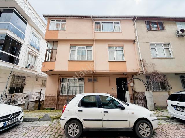 Avcılar Gümüşpala Mahallesinde Komple Satılık 4 Katlı Bina