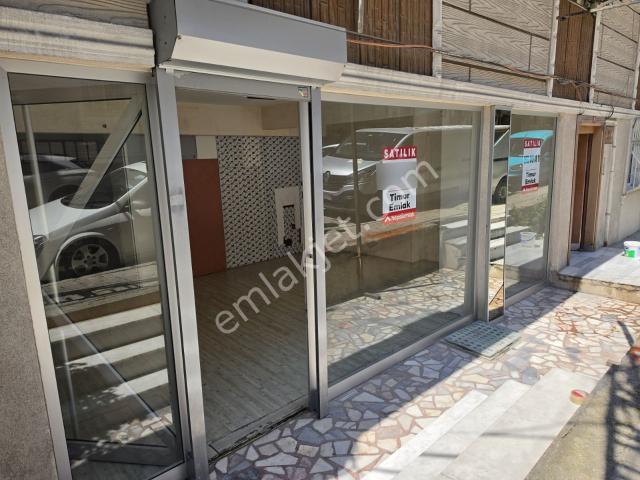 Avcılar Güzel Konumda Satılık 120 M² Bodrumlu Dükkan