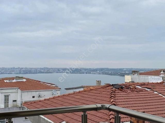 Avcılar G.palada 2+2 Göl Manzaralı Asansörlü Satılık Dublex