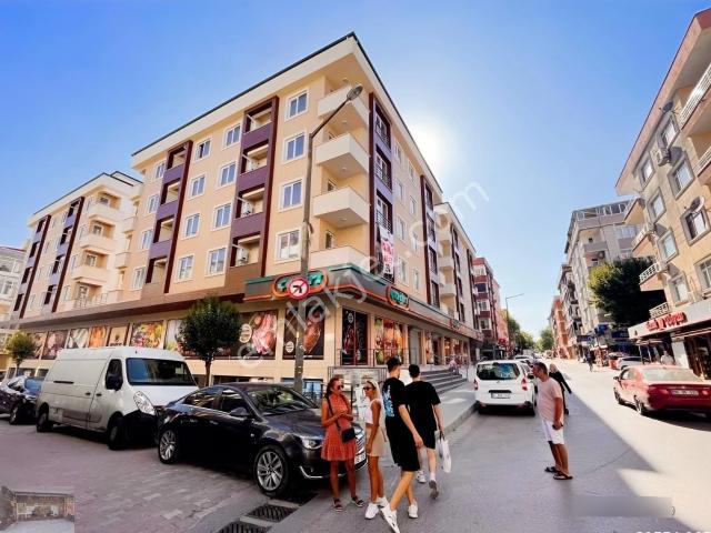 Avcılar'da Otoparklı Site İçinde 2+1 ara Kat Metrobüs, Yakın