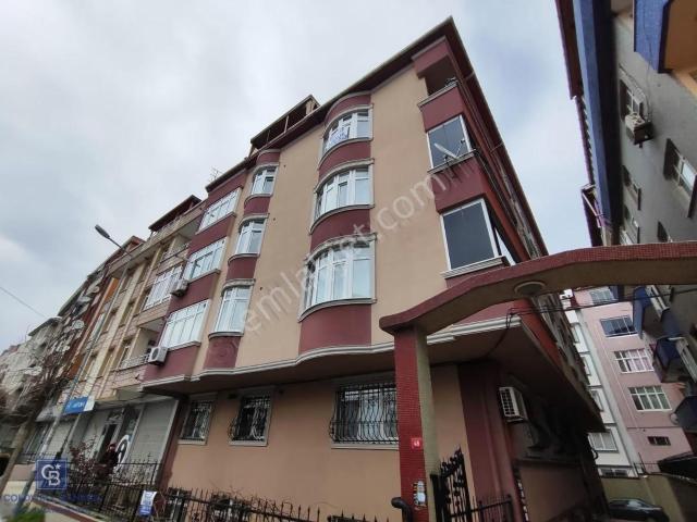 Avcılar'da Metrobüse Adım Mesafede 2+1 Kiralık Teras Katı Daire