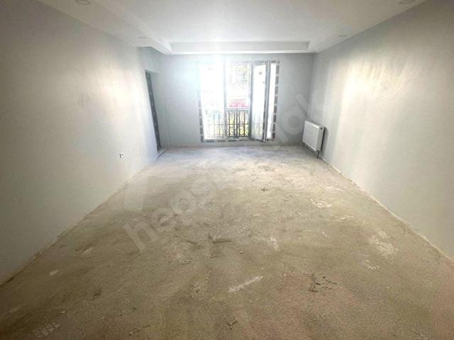 AVCILAR MERKEZ EMLAKTAN SIFIR LÜKS KİRALIK DAİRE