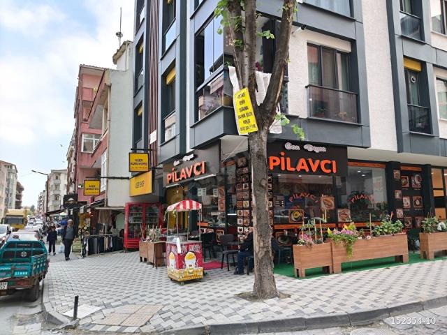 AVCILAR MERKEZDE NAMIK KEMAL CADDESİNDE 40 m SATILIK DÜKKAN