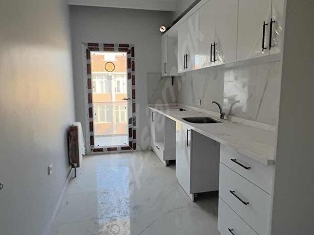 AVCILAR AMBARLI SATILIK 2+1 KÖŞEM APT