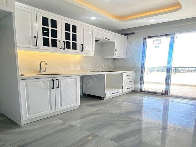 AVCILAR DENİŞKÖŞKLERDE DENİZ MANZARALI SIFIR 2+1 DAİRE