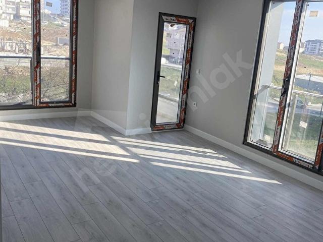 AVCILAR TAHTAKALE MAHALLESİNDE 3+1 SATILIK ULTRA LÜKS DAİRE