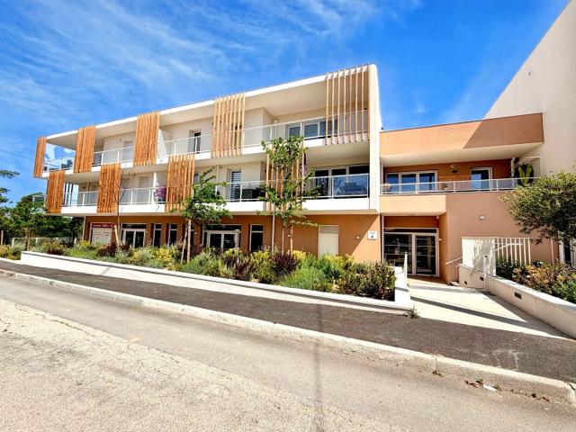 Terrasse, parking, PMR