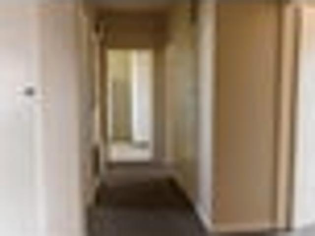 Avenal, 2 bedrooms, $380 pw