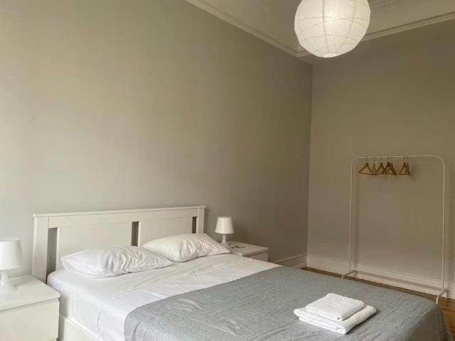 Avenida António Augusto de Aguiar, Lisbon, Lisbon 1050 016