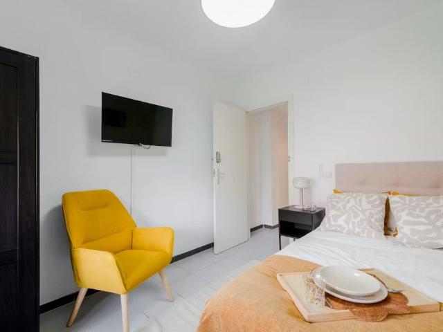 Avenida de Asturias, Madrid, Community of Madrid 28029