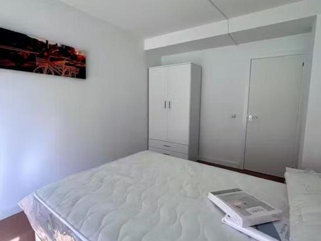 Avenida de Baviera, Madrid, Community of Madrid 28028