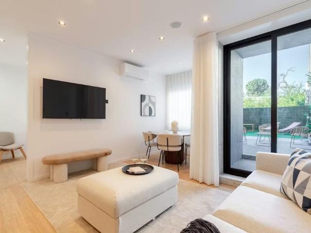 Avenida de Fernão de Magalhães, Porto, Braga 4350 169