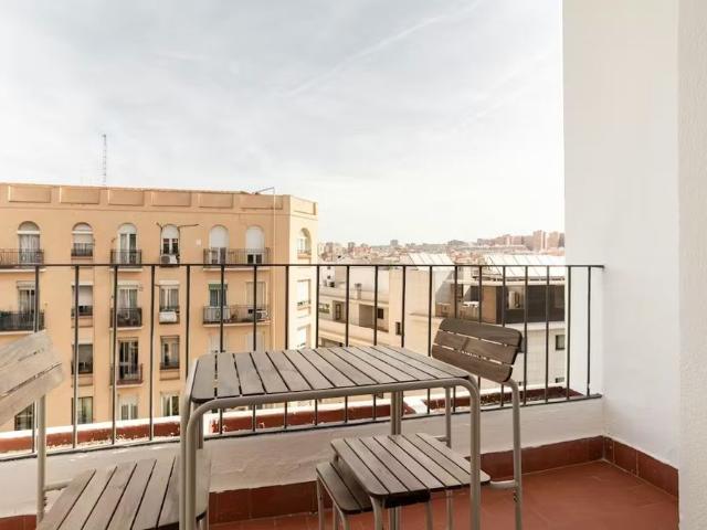Avenida de la Ciudad de Barcelona, Madrid, Community of Madrid 28007
