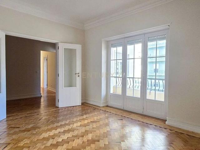 Avenida de Roma 43, Lisbon, Portugal, Alvalade, Lisbon 1700 342