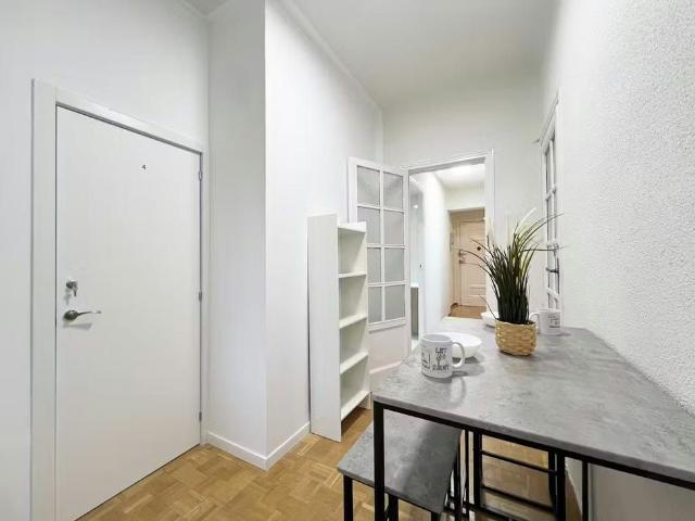 Avenida de Valladolid, Madrid, Community of Madrid 28008