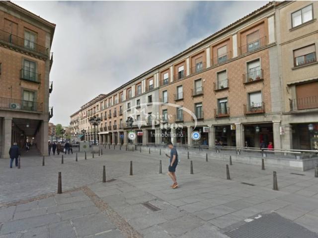 AVENIDA DEL ACUEDUCTO