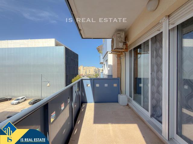 Avenida Habaneras! Impresionante apartamento con gigantescos espacios + Amplia terraza + Garaje incluido en el precio 500 mts playa