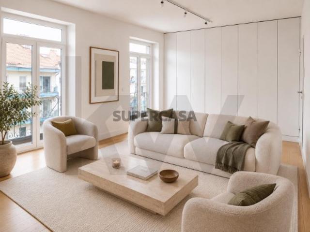 Avenidas Novas | T2+2 Duplex com 200m2, em prédio reabilitado junto ao Jardim Gulbenkian
